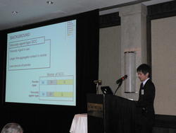 2015年国際会議で論文発表した様子.jpg