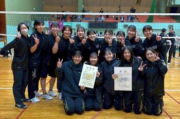★2025春季リーグ集合写真(女子).jpg